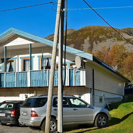 Four-bedroom Holiday In 2 Torsken