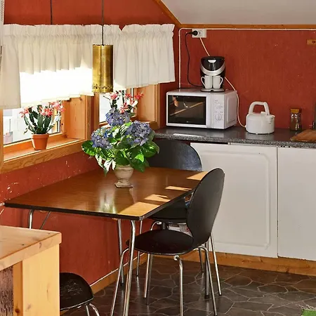 Сasa de vacaciones Four-bedroom Holiday In 2 *